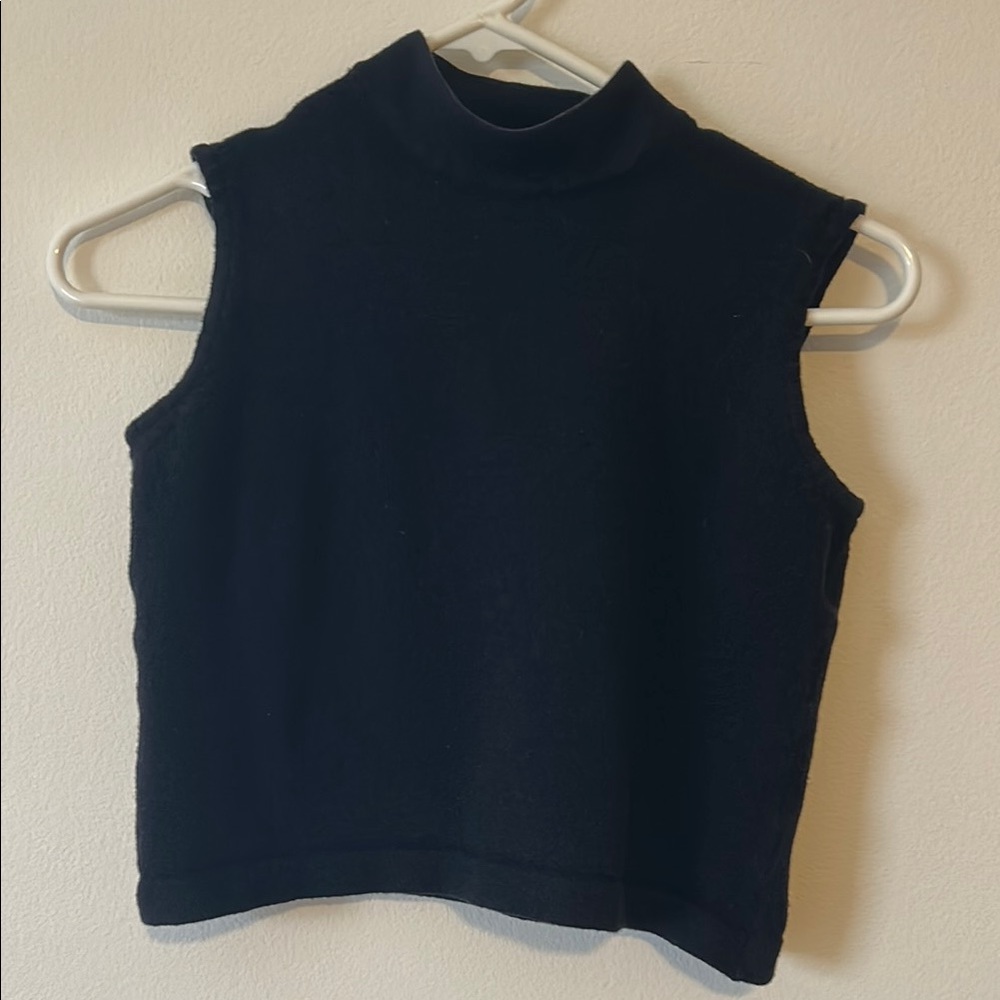 Vintage St. John’s Black Sleeveless Women's Top cropped Wool